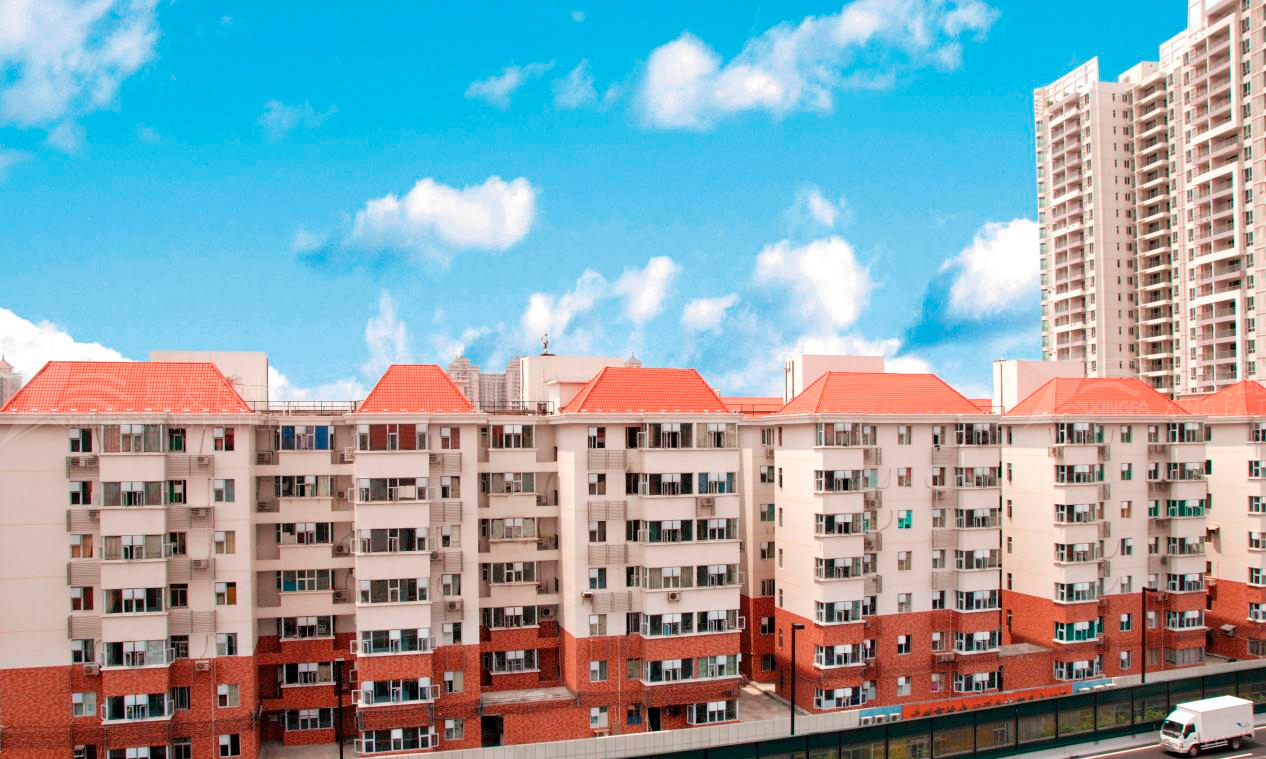 平改坡工程用合成樹脂瓦的優(yōu)勢，不僅僅是提升城市形象那么簡單！