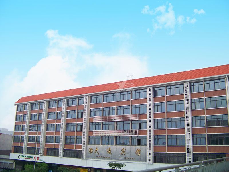 合成樹脂瓦：輕材質(zhì)高性能，助力屋面建材市場持續(xù)發(fā)展